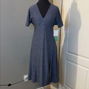 LA Threads Sparkly V-Neck Midi Dress Size Medium Petite